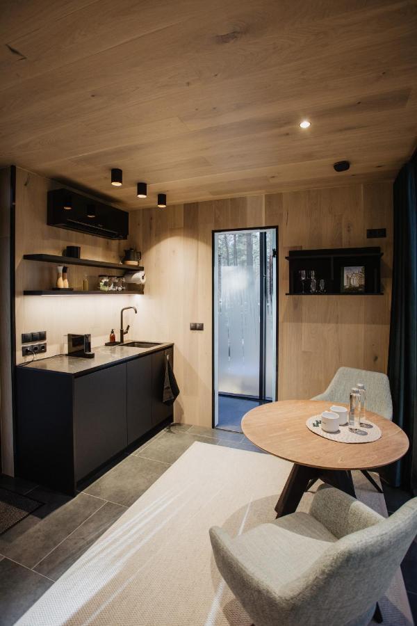 Oeoed Hoetels Laheranna Saera -With Sauna Ihasalu Extérieur photo
